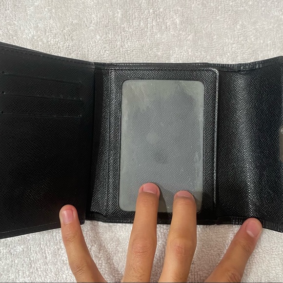 Louis Vuitton Epi Noir Tri-Fold Wallet - Picture 3 of 11